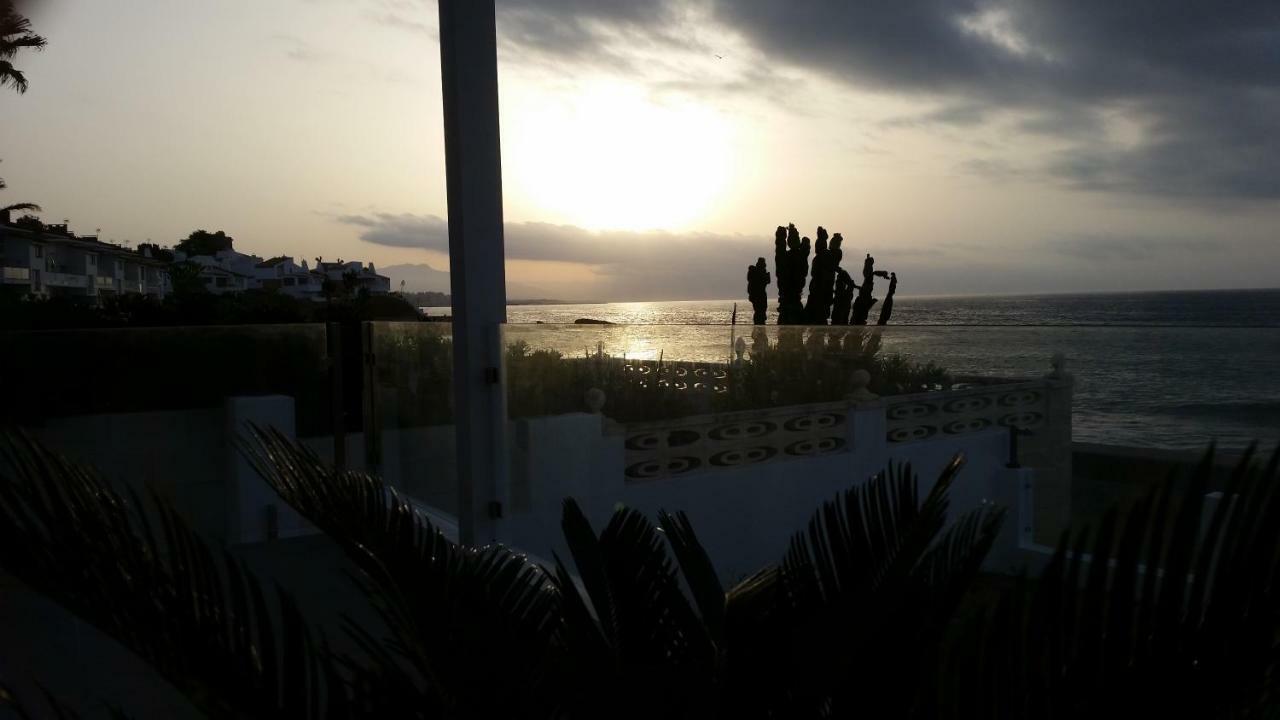 Beach-Front Bahia Dorada Estepona Exterior foto