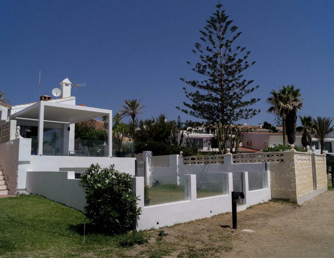 Villa Beach-Front Bahia Dorada Estepona Exterior foto